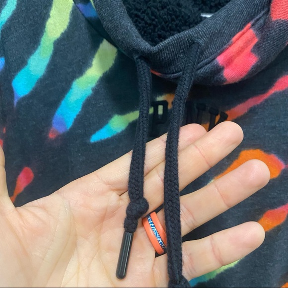 VS Pink Sherpa Pullover - Picture 4 of 6